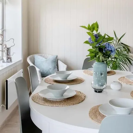 Dinbnb L Sea View I Balcony I Fireplace I Near Bryggen Lägenhet *