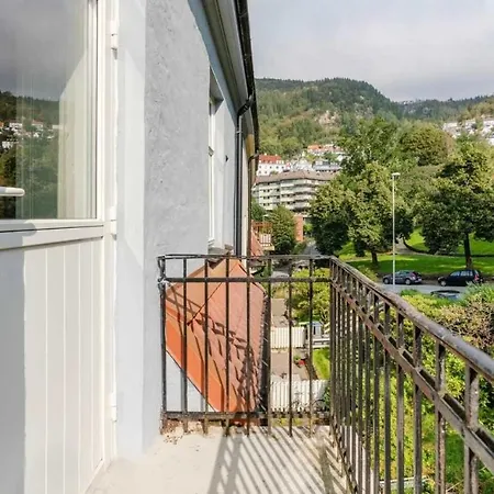 Dinbnb L Sea View I Balcony I Fireplace I Near Bryggen *