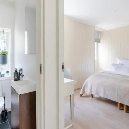 Apartment Dinbnb L Sea View I Balcony I Fireplace I Near Bryggen